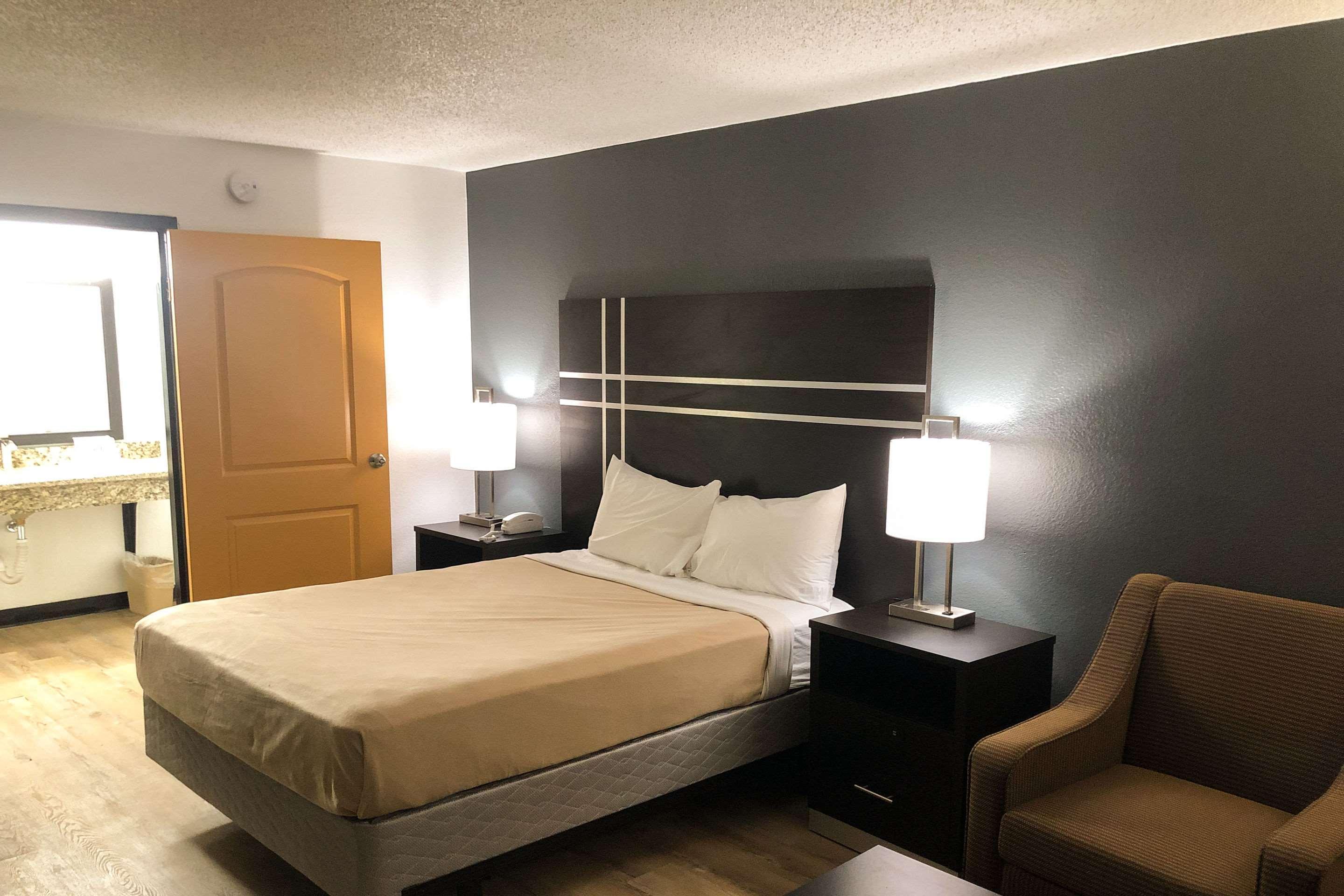 Econo Lodge Lithonia Buitenkant foto